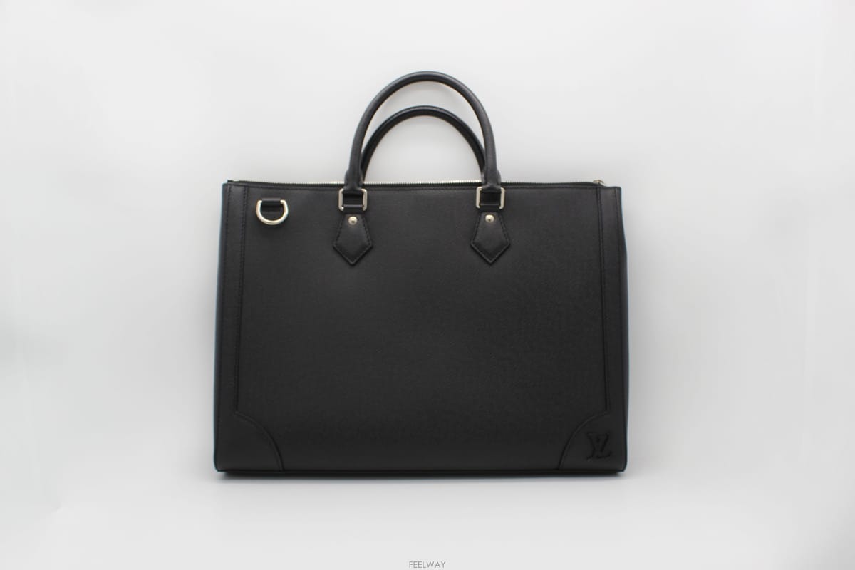 Louis Vuitton ���̺��� Ÿ�̰� ���� �긮�����̽� M30810���̺��� Ÿ�̰� ���� �긮�����̽� M30810