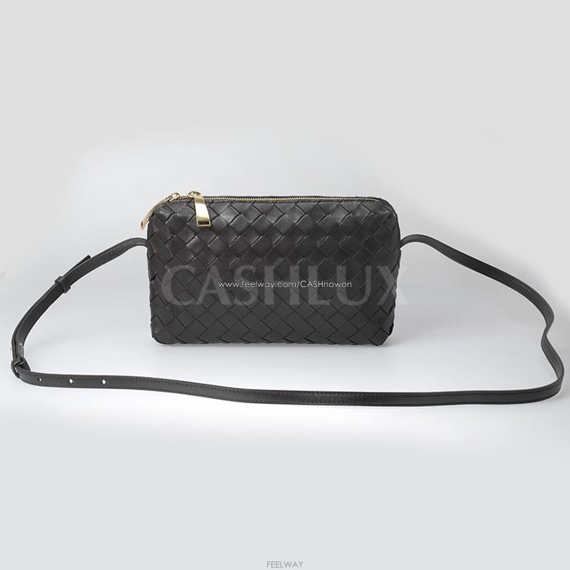 Bottega Veneta ���װ� ����Ÿ �Ž� ũ�ν��麸�װ� ����Ÿ �Ž� ũ�ν���