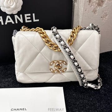 CHANEL [����/�߰�] ��ǰ/�ι躸��/����/���� ũ�ν���/19�� ����ƾ �÷� ����� ���� ���̺���[����/�߰�] ��ǰ/�ι躸��/����/���� ũ�ν���/19�� ����