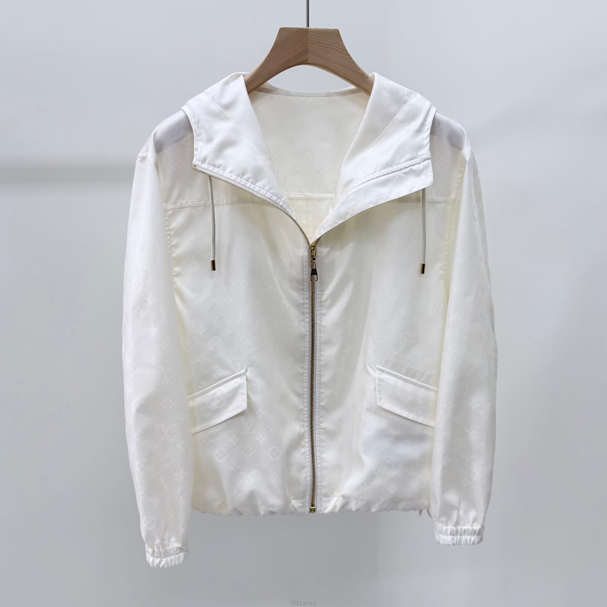 Louis Vuitton [S+��/36] 26SS ���̺��� ���׷� ���� �ĵ� �ٶ����� ����[S+��/36] 26SS ���̺��� ���׷� ���� �ĵ� �ٶ����� ��