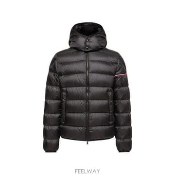 Moncler 26FW ��Ŭ���� �е� 599Q0 1A001 41 999 BLACK26FW ��Ŭ���� �е� 599Q0 1A001 41 999 BLACK