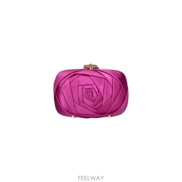 Roger Vivier 26FW ������� Ŭ��ġ �Ŀ�ġ RBWAPBD2100RS0 M807 Pink26FW ������� Ŭ��ġ �Ŀ�ġ RBWAPBD2100RS0 M807 Pink