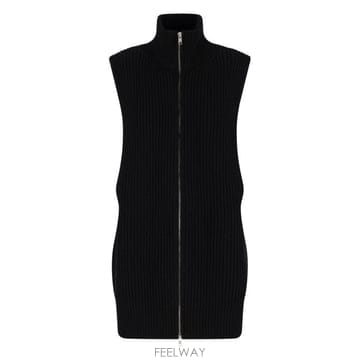 MM6 26FW MM6 �������������� ����Ʈ S52FB0106 M13286 900 Black26FW MM6 �������������� ����Ʈ S52FB0106 M13286 900 Bl