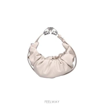 26FW 디젤 그랩 D 호보벡 X10479 P8657 T1012 Cream
