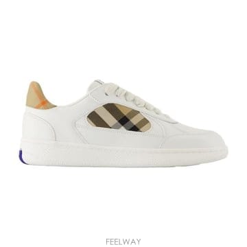 Burberry 26FW ������ ���� üũ �׶� ����Ŀ�� 8108654 A1464 white26FW ������ ���� üũ �׶� ����Ŀ�� 8108654 A1464 wh