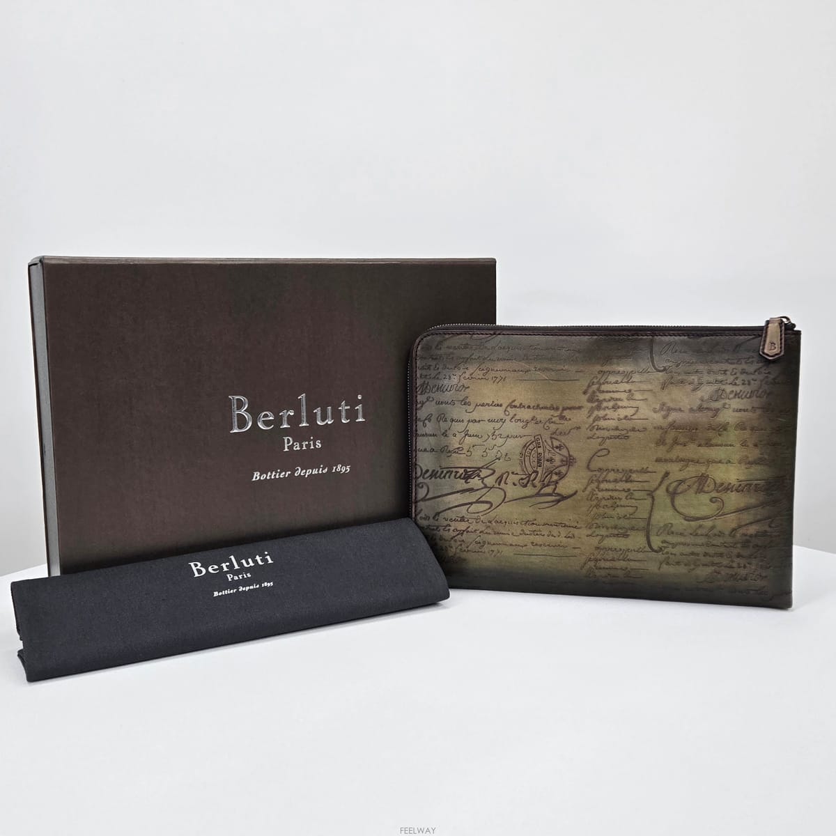 Berluti ����Ƽ ����ġ�� �ϳ� ��ť��Ʈ Ŭ��ġ����Ƽ ����ġ�� �ϳ� ��ť��Ʈ Ŭ��ġ