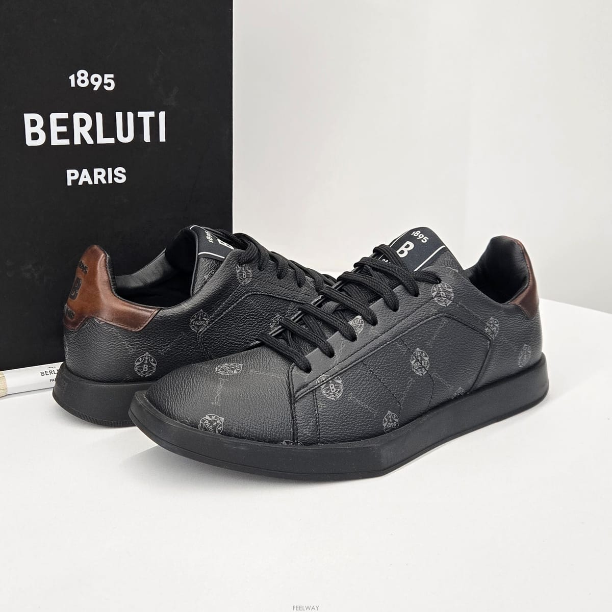 Berluti ����Ƽ ���ڶ� �ΰ� ����Ŀ�� 8����Ƽ ���ڶ� �ΰ� ����Ŀ�� 8