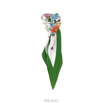 구찌 Flora 스카프