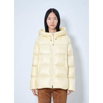 Moncler 26 FW ��Ŭ���� ���� �����׽� �� ��ī mon0265079yel26 FW ��Ŭ���� ���� �����׽� �� ��ī mon0265079yel
