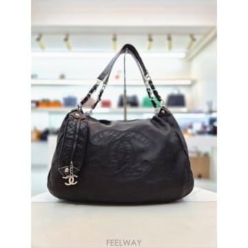 샤넬 시즌 한정 블랙 CC 타임리스 호보 숄더백 AA41369