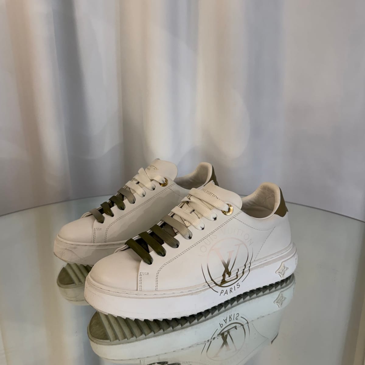 Louis Vuitton ���̺��� ȭ��Ʈ �׸� Ÿ�Ӿƿ� ����Ŀ�� 38���̺��� ȭ��Ʈ �׸� Ÿ�Ӿƿ� ����Ŀ�� 38
