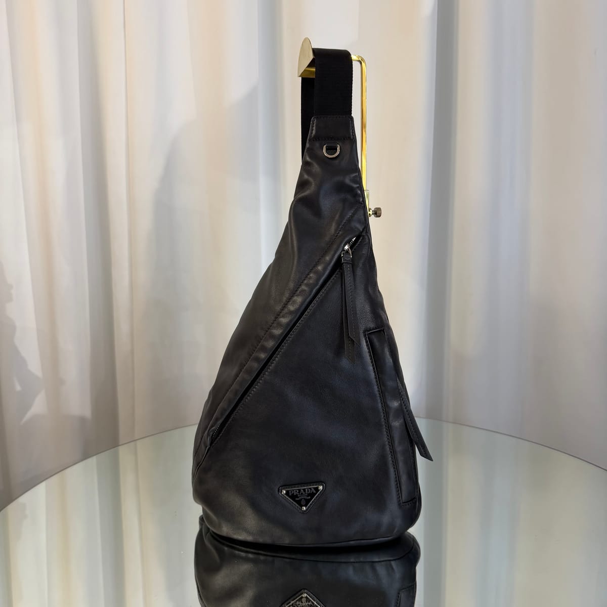PRADA ����� �ﰢ�ΰ� ���� ���� ���� ����������� �ﰢ�ΰ� ���� ���� ���� ������