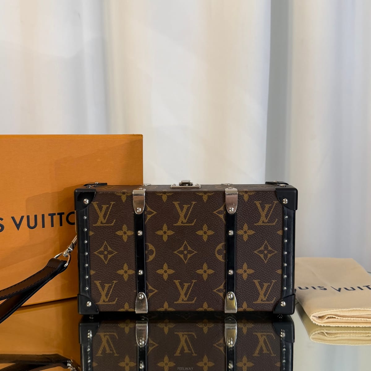 Louis Vuitton ���̺��� ���׷� ��ī�縣 �ϵ� Ʈ��ũ ���� M20250���̺��� ���׷� ��ī�縣 �ϵ� Ʈ��ũ ���� M20250