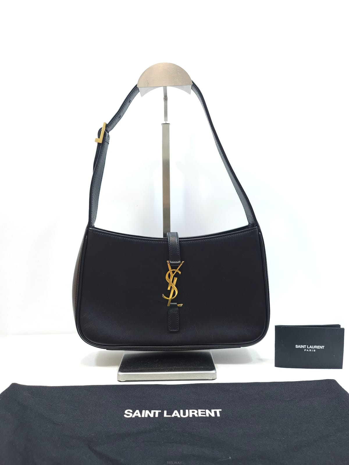 Saint Laurent ���ζ� LE 5 A 7 ȣ���� ���� ���� 657228���ζ� LE 5 A 7 ȣ���� ���� ���� 657228