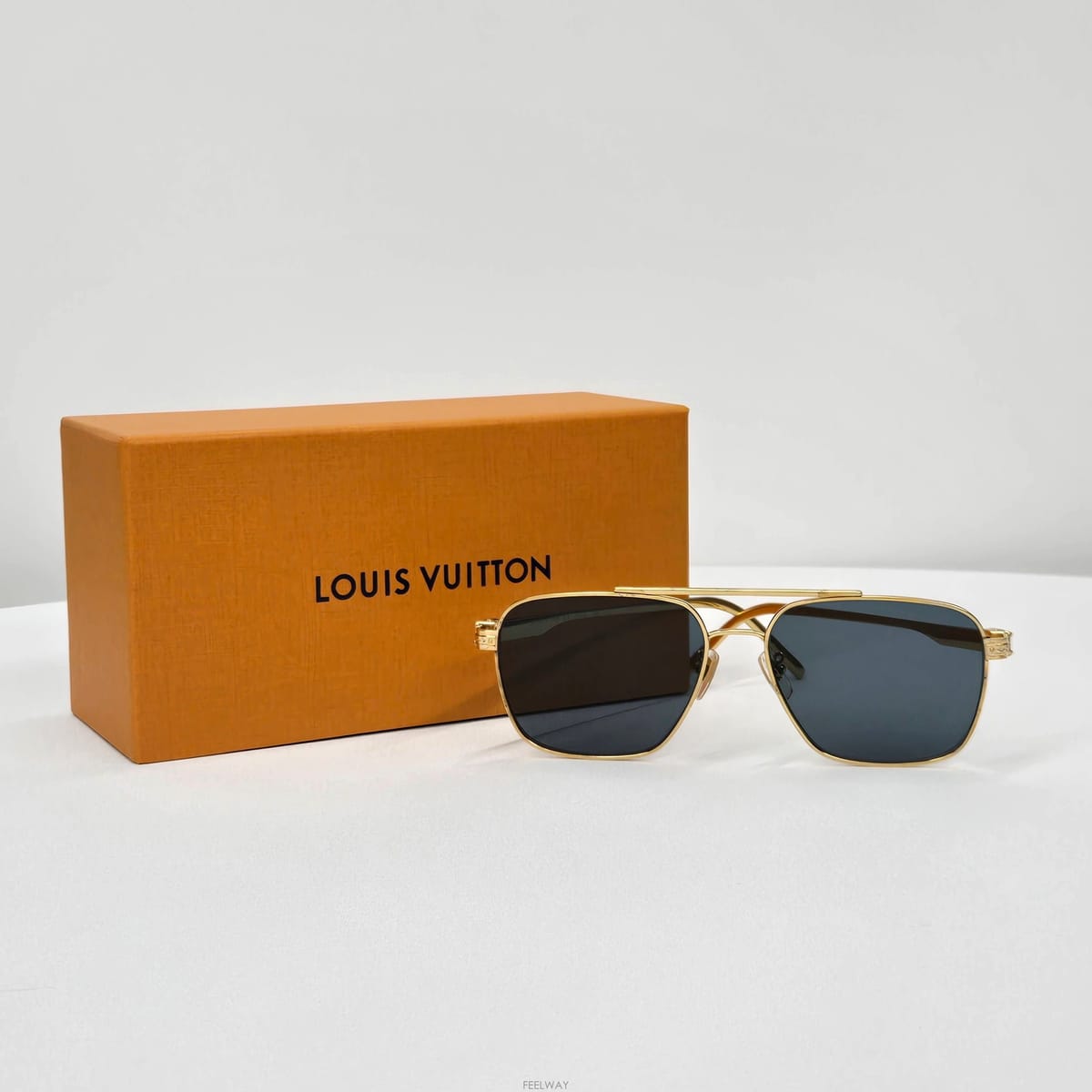 Louis Vuitton ���̺��� LV ���̵���� ���׷� ���۶󽺷��̺��� LV ���̵���� ���׷� ���۶�