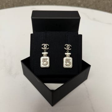 CHANEL ���� �ѹ�5 cc�ΰ� ũ����Ż�� �Ͱ��� �̾���� �ѹ�5 cc�ΰ� ũ����Ż�� �Ͱ��� �̾
