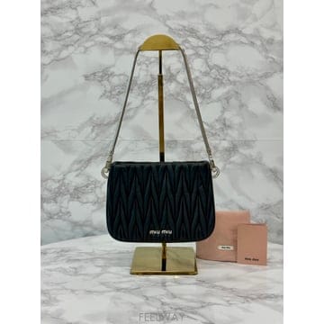 Miu Miu �̿�̿� ���׶�� �ؾ� ����� ���� (�������)�̿�̿� ���׶�� �ؾ� ����� ���� (�������)