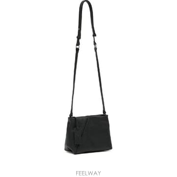 Maison Margiela �׶�����Ÿ �ؿ� MM6 �������������� ���� JAPANESE LEATHER CROSSBODY BAG SB5ZH�׶�����Ÿ �ؿ� MM6 �������������� ���� JAPANESE LEATH