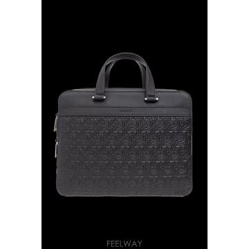 Ferragamo ����䷹ ��󰡸� �긮�� ���̽� with monogram 241364TRAEMBBLO763369NERO TP����䷹ ��󰡸� �긮�� ���̽� with monogram 241364TR