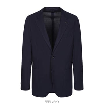 Lardini 26SS Lardini Piquet ���� ���� with a �� button closure  Features26SS Lardini Piquet ���� ���� with a �� button closure