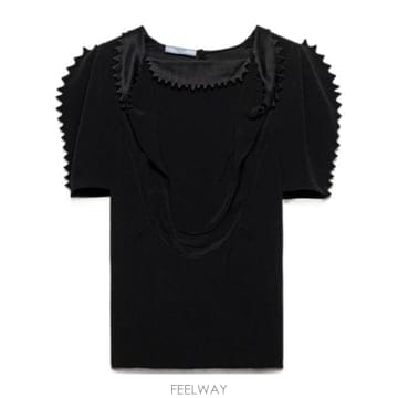 프라다 여성 T 셔츠