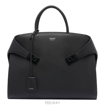 Ferragamo 26FW ����䷹ ��󰡸� ���� Hug Business �� 779072241683NERO TP5705831026FW ����䷹ ��󰡸� ���� Hug Business �� 7790722416