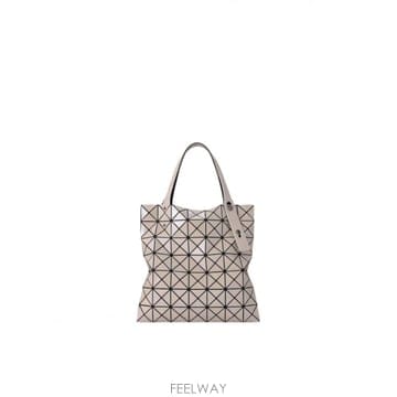 Issey Miyake 25FW BAO BAO �̼��̹̾��� PRISM METALLIC ��Ʈ �� BB56AG52746 TP57880625FW BAO BAO �̼��̹̾��� PRISM METALLIC ��Ʈ �� BB56A