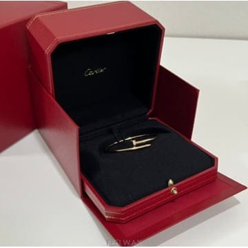 Cartier ����X) ��쿡 ����Ʈ�޲��� �극�̽��� ���� ���̽�.��������X) ��쿡 ����Ʈ�޲��� �극�̽��� ���� ���̽�.��