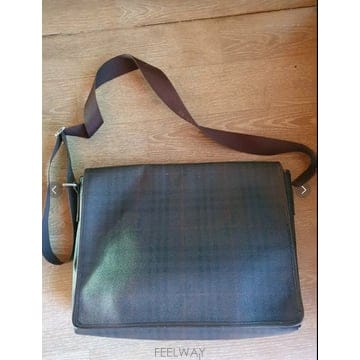 Burberry [��ǰ] ������(Burberry) ���̸��� PVC ���� �޽����� / ũ�ν���[��ǰ] ������(Burberry) ���̸��� PVC ���� �޽����� / 