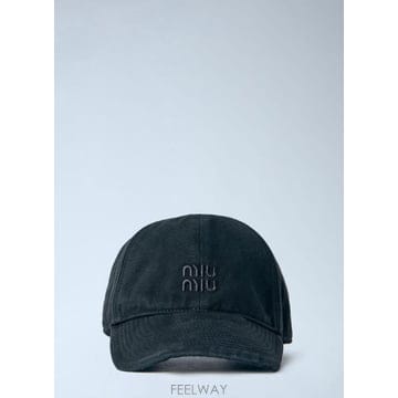 미우미우 로고 자수 베이스볼 캡 Black