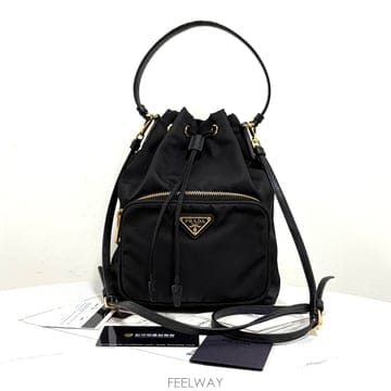 PRADA ����� �ﰢ�ΰ� ���Ϸ� ��Ŷ�� ���� (1BH038)����� �ﰢ�ΰ� ���Ϸ� ��Ŷ�� ���� (1BH038)