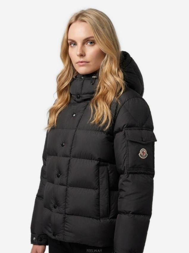 Moncler 26FW ��Ŭ���� ��ġ�ΰ� ���� 70 �ٿ����� �е� [M] L2093 1A00162 54A81 99926FW ��Ŭ���� ��ġ�ΰ� ���� 70 �ٿ����� �е� [M] L2093