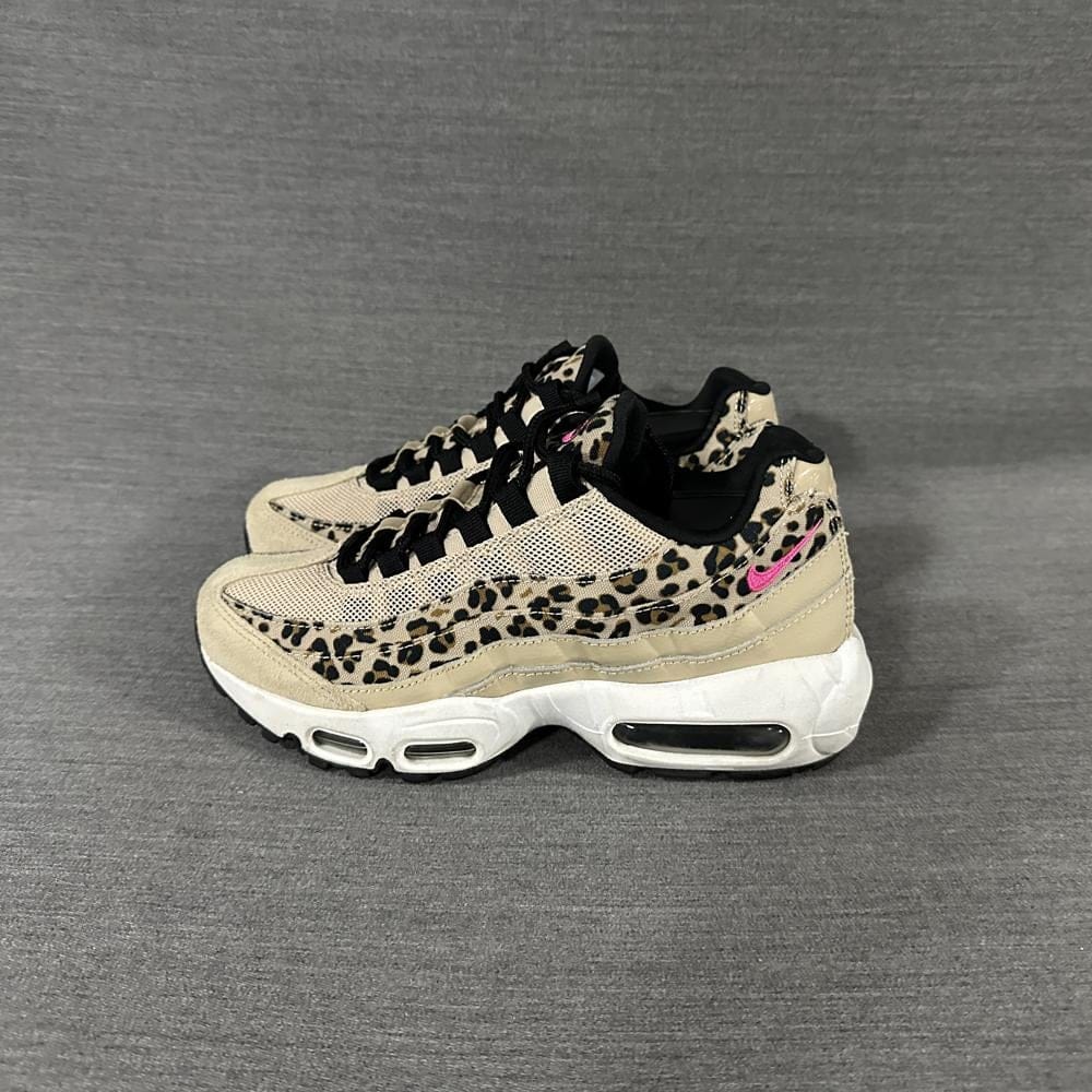 Nike ����Ű ����ƽ� 95 �����̾� �ִϸ���/����(240mm)/s2097/����ǰ���س���Ű ����ƽ� 95 �����̾� �ִϸ���/����(240mm)/s2097