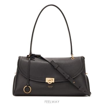 Ferragamo 26 FW ��󰡸� ��ġ�� �ϵ���� Ŭ������ ����Ʈ ���� ����� ����26 FW ��󰡸� ��ġ�� �ϵ���� Ŭ������ ����Ʈ ���� ��