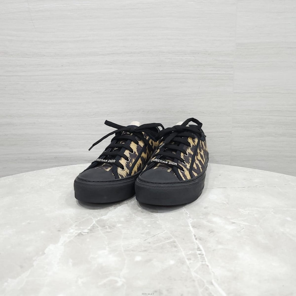 DIOR [������] 37 / ��� ��ũ�ص�� �����ĵ� ����Ŀ��[������] 37 / ��� ��ũ�ص�� �����ĵ� ����Ŀ��