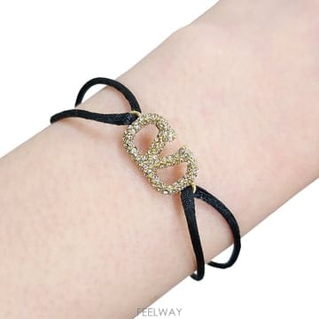 Valentino �����丮 �߷�Ƽ�� V�ΰ� �ñ״�ó ũ����Ż �ŵ� �극�̽��� ���� ���� ���� 3W2J0F81 YAB 32U�����丮 �߷�Ƽ�� V�ΰ� �ñ״�ó ũ����Ż �ŵ� �극��