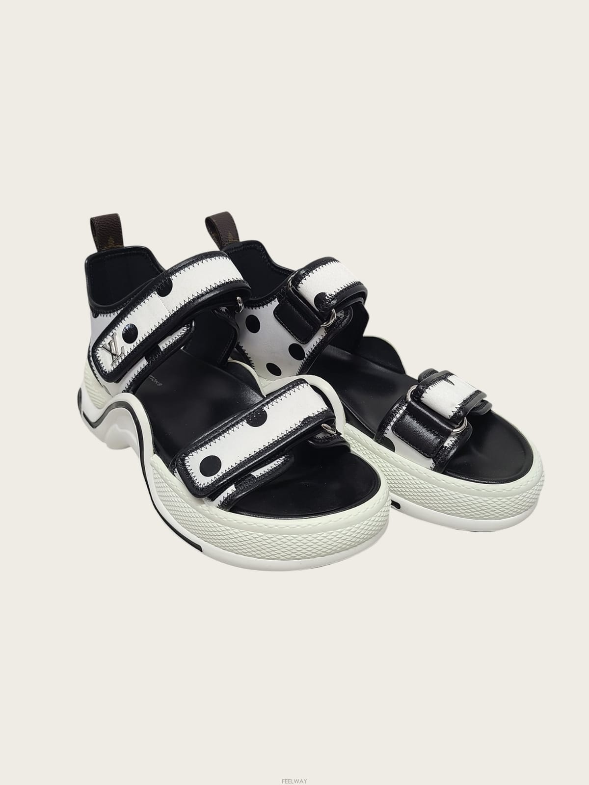 Louis Vuitton [�߰���ǰ/���̽���] 36.5 / ���̺��� X ���縶�߿��� LV ��ġ����Ʈ ����[�߰���ǰ/���̽���] 36.5 / ���̺��� X ���縶�߿��� LV 