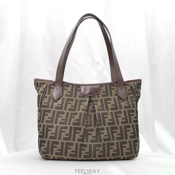 FENDI �߰���ǰ�Ǵ��� / Fendi(���) 8BH268 FF�ΰ� �ڰ��� ��ī ���� ������߰���ǰ�Ǵ��� / Fendi(���) 8BH268 FF�ΰ� �ڰ��� ��ī