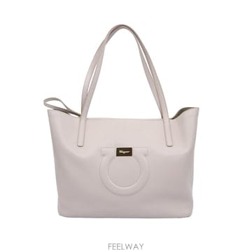 Ferragamo �߰���ǰ�Ǵ��� / Ferragamo(��󰡸�) 21 H019 �𽺹� ī����Ų ��ġ�� ��Ƽ ��Ʈ ���߰���ǰ�Ǵ��� / Ferragamo(��󰡸�) 21 H019 �𽺹� ī