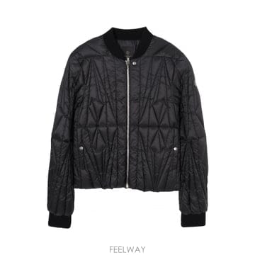 Moncler ��Ŭ����+�������� GEOCAMO �ö���Ʈ ���� ���� 1A00001 M8113 999��Ŭ����+�������� GEOCAMO �ö���Ʈ ���� ���� 1A00001 M