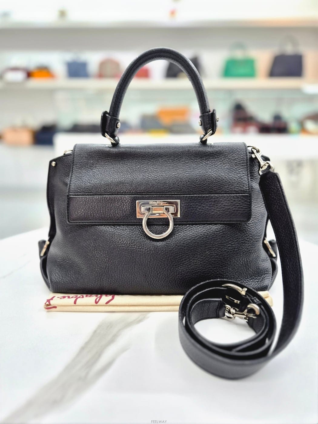 Ferragamo �䷹���� ��ġ�� ���Ǿ� ���� 2WAY ��Ʈ��� ����� 21 A896/07�䷹���� ��ġ�� ���Ǿ� ���� 2WAY ��Ʈ��� ����� 21 A8