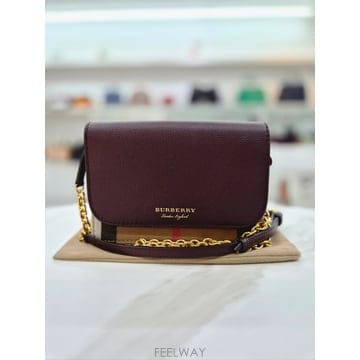 Burberry ������ ������ üũ ���� ü�� ����� ũ�ν��� 80463181������ ������ üũ ���� ü�� ����� ũ�ν��� 80463181