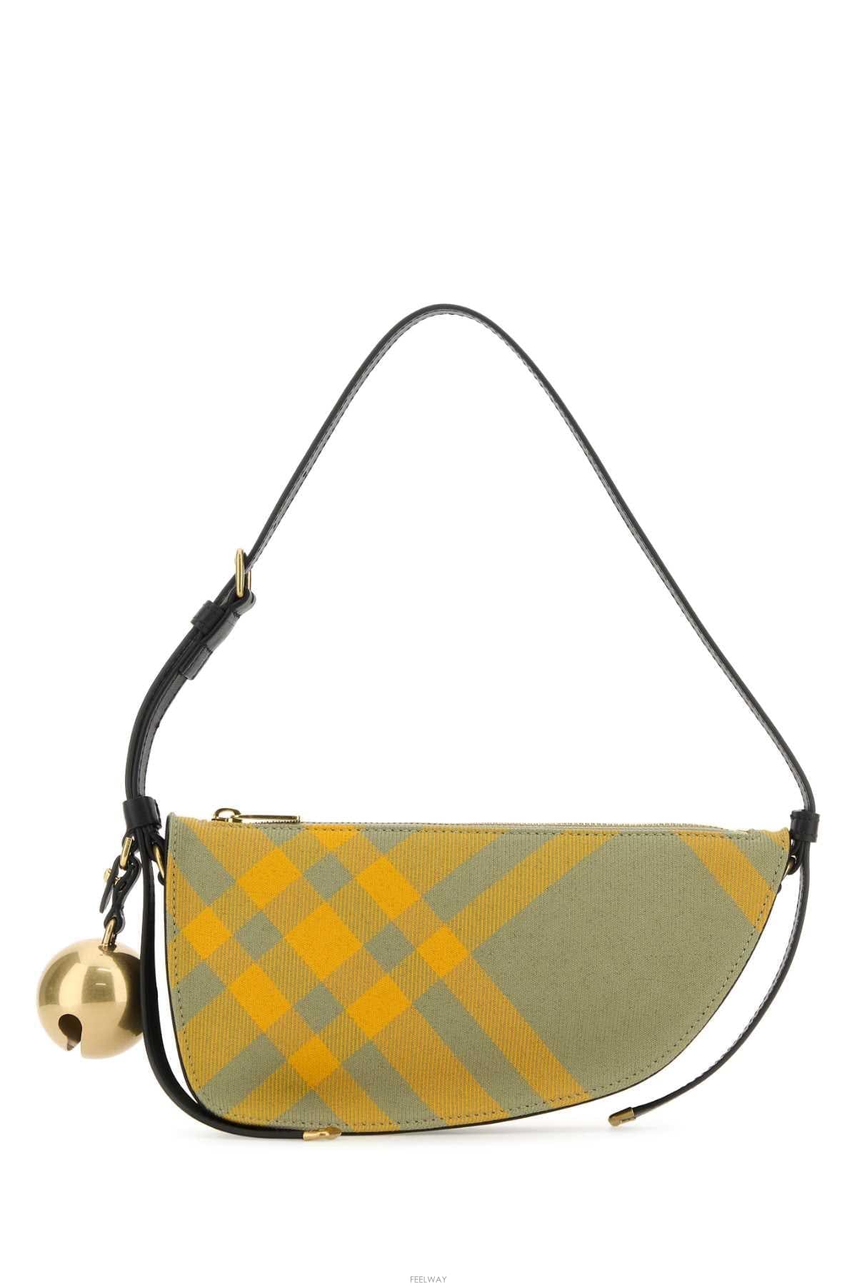 Burberry ������ �� 8079160 B7363 B0441043788������ �� 8079160 B7363 B0441043788