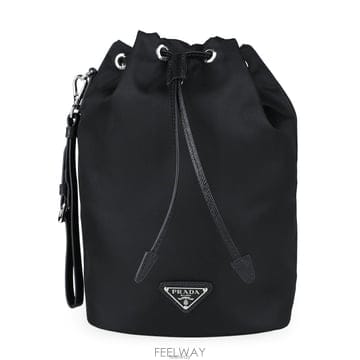 PRADA ���Ʈ)����� �����Ϸ� �Ŀ�ġ ���� ��Ʈ�� 1NS369 R067 F0002���Ʈ)����� �����Ϸ� �Ŀ�ġ ���� ��Ʈ�� 1NS369 R067 