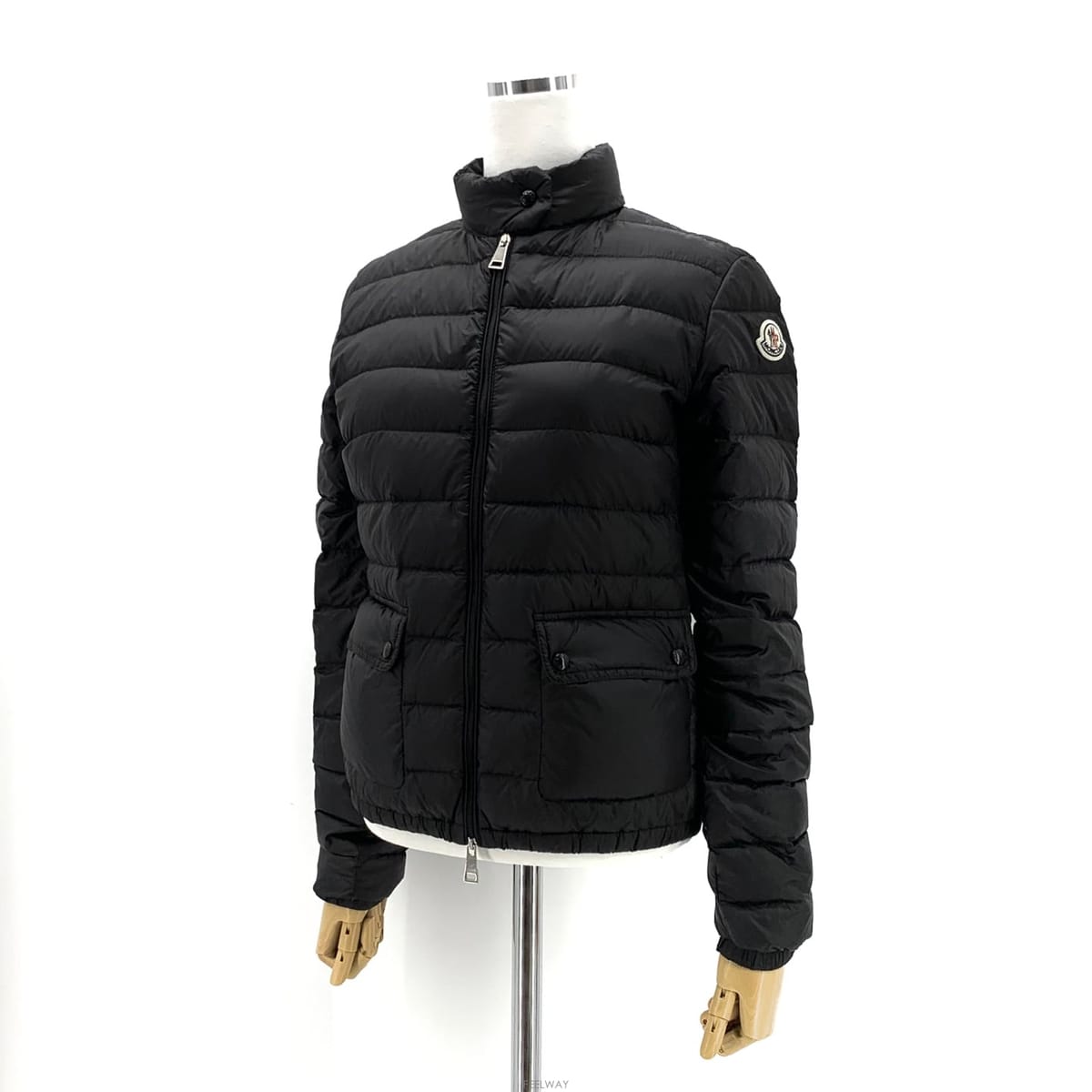 Moncler ��Ŭ���� ��Ŭ���� ���� ���� �淮 �е� ���ϸ�Ŭ���� ��Ŭ���� ���� ���� �淮 �е� ����