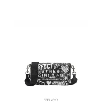 Marc Jacobs 26FW  The �̴� �� Scribble Punk 2S6SMN012S01BLACK TP57956797926FW  The �̴� �� Scribble Punk 2S6SMN012S01BLACK TP57