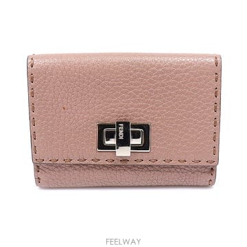 Fendi(펜디) 8M0359 핑크 그레인드 카프스킨 피카부 셀러리아 미듐 3단 반지갑