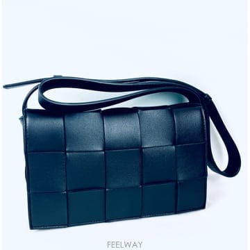 Bottega Veneta ���װ�����Ÿ(����) ���� ��Ʈ��ġ���� ī��Ʈ�麸�װ�����Ÿ(����) ���� ��Ʈ��ġ���� ī��Ʈ��