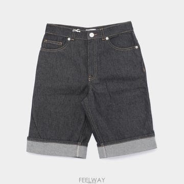 GUCCI ����Ű�� �� �Ѿ� ���� ���� �ݹ��� 853979 XDDCE 4759/10A����Ű�� �� �Ѿ� ���� ���� �ݹ��� 853979 XDDCE 4759/10