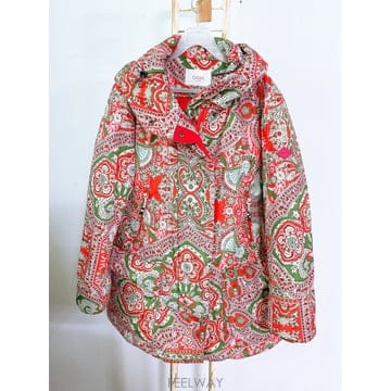 Oilily ����Ƽ��(36������)���ϸ������ڿ����г��׶��ĵ������е�����Ƽ��(36������)���ϸ������ڿ����г��׶��ĵ������е�